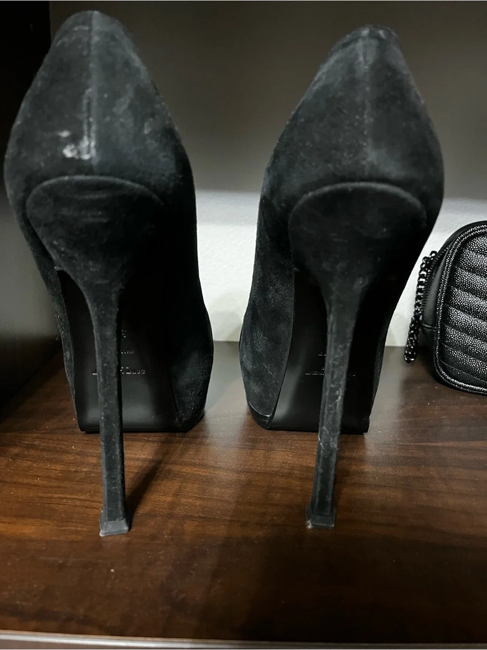 Saint Laurent Black Patent Cap-Toe Platform Pumps with Gold YSL Insole - Picture 2 of 2
